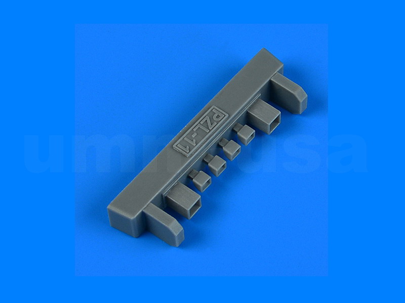 QB72667 PZL P.11 exhaust 1/72